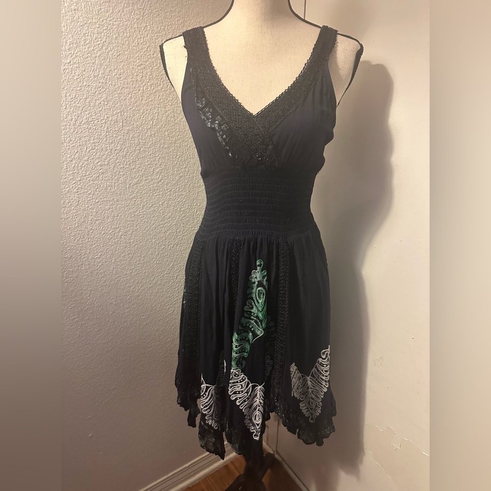 Black Sleeveless V-Neck Mini Sundress